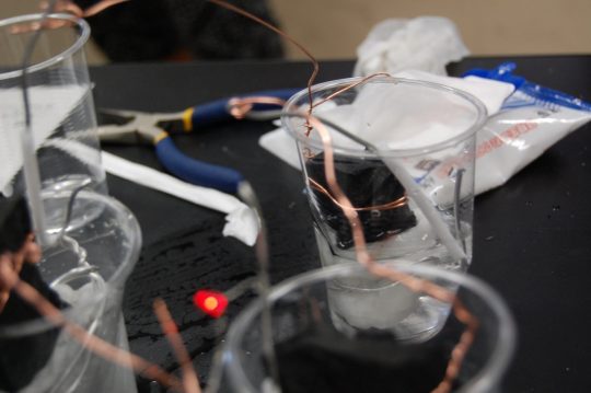 炭電池の工作2