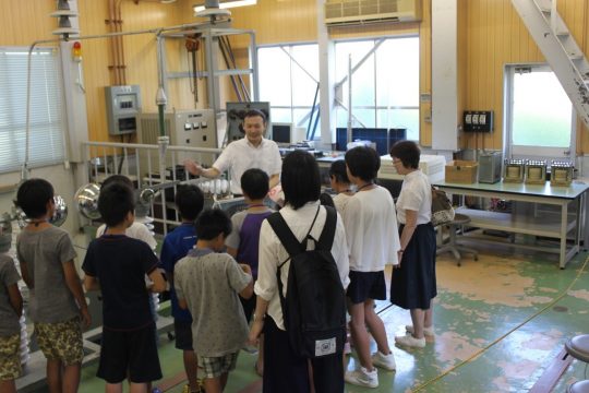 高電圧の見学